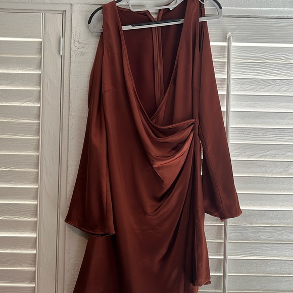 Astr the label rust satin mini dress size medium - Picture 2 of 10